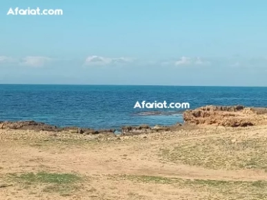 terrain pied dans l'eau à vendre