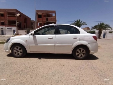 KIA RIO BLANC KIA RIO BLANC