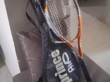 vend raquettes de tennis et raquettes squash