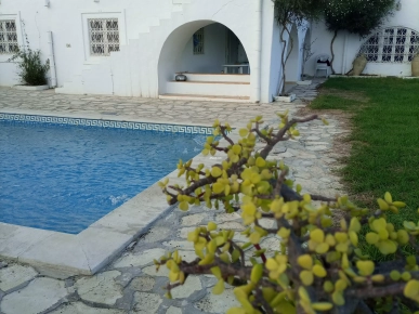 VILLA AVEC PISCINE VILLA AVEC PISCINE