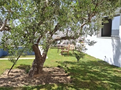 AV belle villa avec piscine de 500m pas loin de hammamet yasmnie