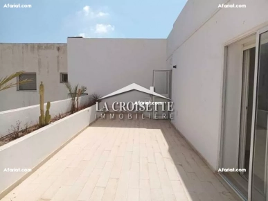 Appartement S+2 avec terrasse à Ain Zaghouan MAL1108