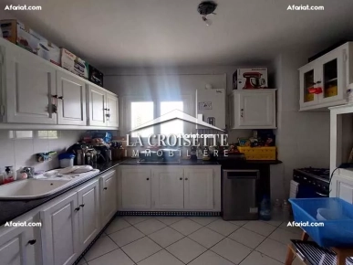 Duplex S+4 avec jardin et piscine à Gammarth MDL0614