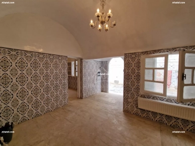 Maison arabe S+2 renouvelée à vendre à Hammamet 51355351