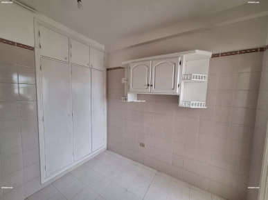 À louer : Appartement S+2 à Borj Louzir, Ariana