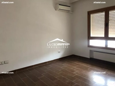 Appartement S+3 à Ain Zaghouan Nord MAL0880