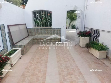 Villa S+5 avec piscine à La Marsa MVL1621