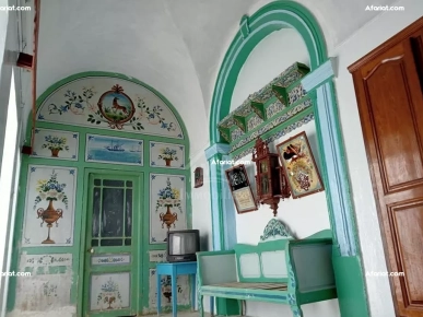 Une maison arabe avec garage à vendre à Hammamet 51355351