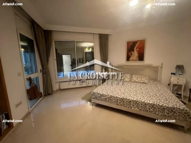 Triplex S+4 avec jardin à La Marsa MTRV0051