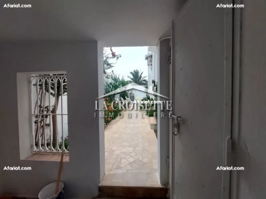 Villa S+4 avec piscine à Gammarth MVV0354
