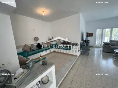 Villa S+4 avec piscine à Gammarth ZVL0882