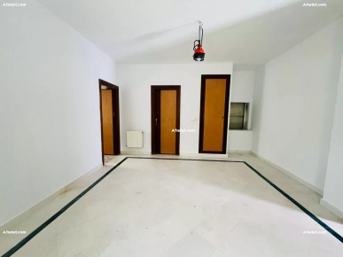 À louer villa S+5 avec jardin au cœur de la Marsa
