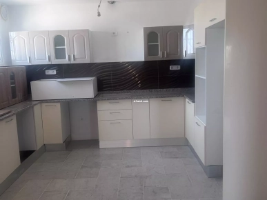 Un appartement S+2 à Bhar Azreg(au premier étage)