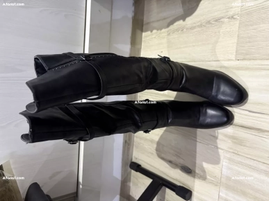 vend bottes taille 40 très peu portées
