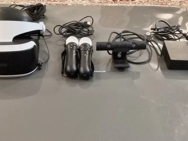 Pack PSVR ZVR2 Complet Quasi Neuf + 2 PS Move + Caméra