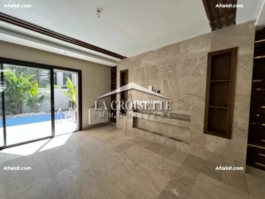 Triplex S+3 avec piscine à La Soukra ZVL1330