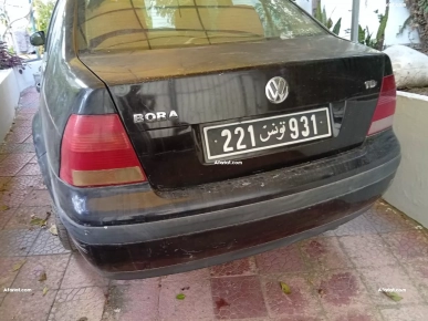 MISE EN VENTE D'UNE  WOLSVAGEN BORA -DISPONIBLE SUR BIZERTE -