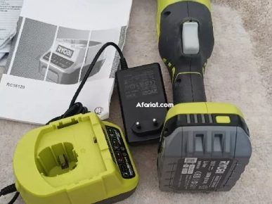 meuleuse électrique Ryobi original avec visseuse électrique Ryobi