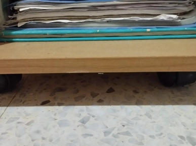 Bureau (bonne occasion) Bureau (bonne occasion)