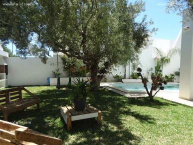 Villa LOTUS (Réf: V935) Villa avec piscine