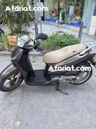 A vendre Peugeot tweet 49cc 4T