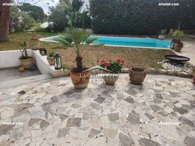 Villa S+4 avec piscine à Gammarth MVL1524