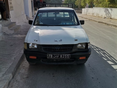 ISUZU en bonne etat ISUZU en bonne etat