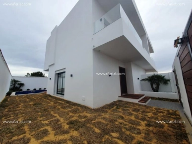 Villa OPIUM (Réf: V1312)