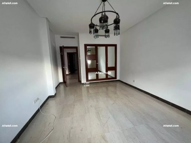 Villa S+5 avec piscine à La Marsa MVL1282