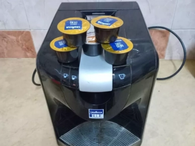 Machine à Café Lavazza Blue (modèle compact pour capsules)