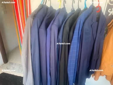 11 costumes taille 52