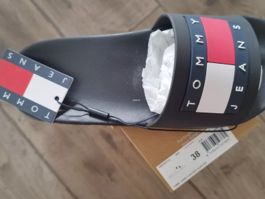Tommy Jeans Flag Pool Ess