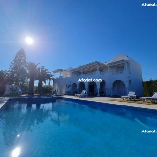 Villa VERDOYANTE (Réf: V2490) Villa VERDOYANTE (Réf: V2490)