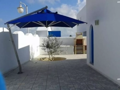 Une Villa avec piscine à vendre à Djerba