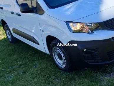 peugeot partner k9