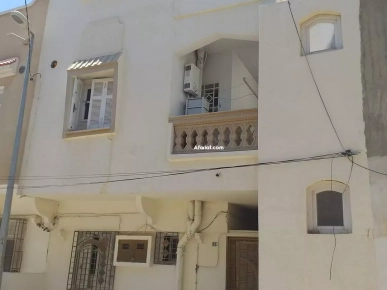 Vente maison avec 3 étages.  Bonne affaire. Vente maison avec 3 étages.  Bonne affaire.