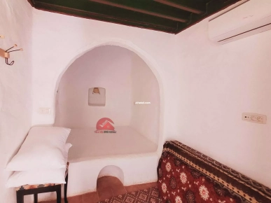 HOUCH TYPIQUE AVEC PISCINE À DJERBA