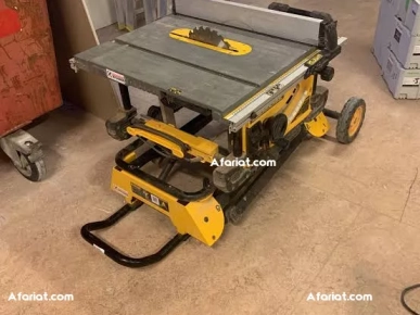 Scie sur table DEWALT