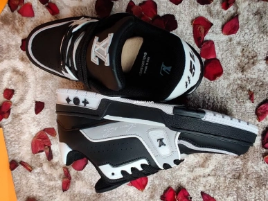 des chaussures super good high copy