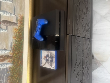 Ps4+ manette + cd fifa 23 Ps4+ manette + cd fifa 23