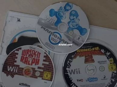 Nintendo Wii trés bonne etat + redmi 12c 4go ram 128go stockage