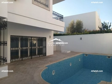 Villa S+5 avec piscine aux Jardins de Carthage ZVL1626