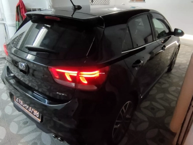 A vendre Kia Rio GT line A vendre Kia Rio GT line