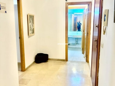 Bureau Meublé S+3 Haut Standing à Louer à Tunis – Medina Palace