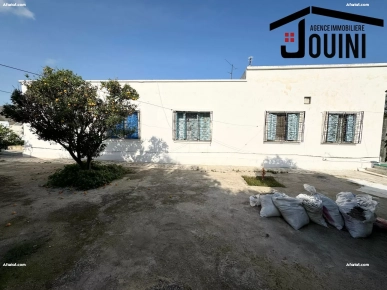 Villa Plain Pied 816 m² à Hammam Lif