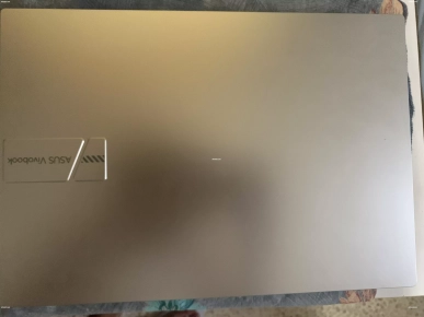 Asus Vivobook 16