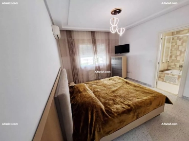 Particulier L S4 meublé Neuf Cité Palmeraies à l'année