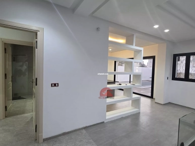 A VENDRE À DJERBA MIDOUN - VILLA AVEC PISCINE ZU - RÉF V683