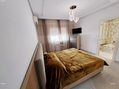 Particulier L Apt S4 meublé Neuf proche lac2