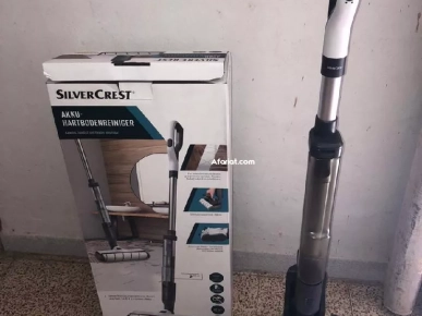 Nettoyer de sol (sec et humide) rechargeable tt neuf Nettoyer de sol (sec et humide) rechargeable tt neuf